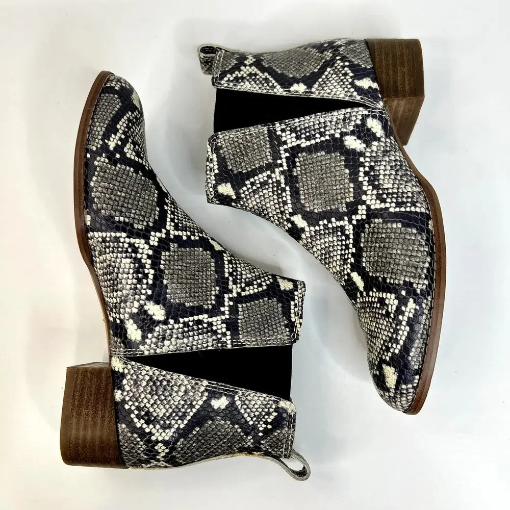 Madewell Carina Chelsea Boot Snake Skin Embossed Leather Sz 6.5 Black Gray AE357